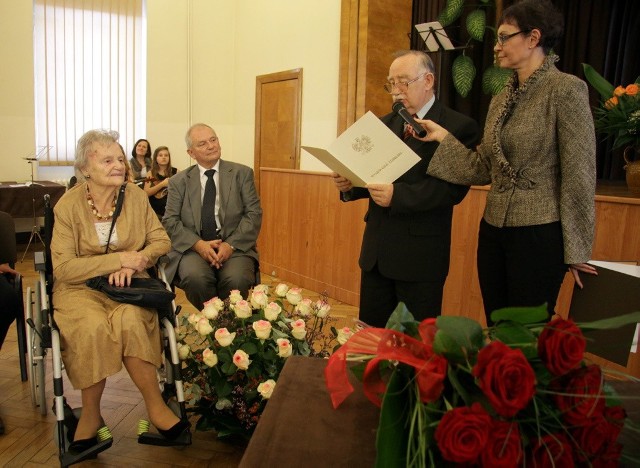 Dr Helena Metera świętowała w piątek na Wydziale Pedagogiki i Psychologii UMCS przy ul. Narutowicza swoje setne urodziny