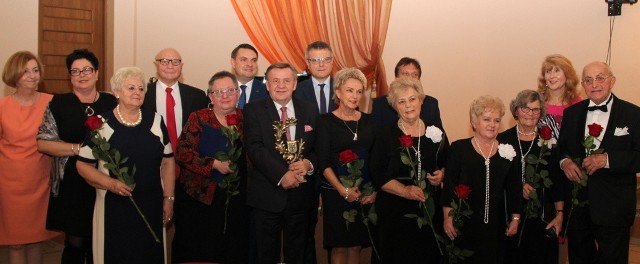 W sobotę w Helikonie wręczona została statuetka Super Dąbrowianina Roku 2018 oraz jedenaście Rocznicowych aktów gratulacyjnych
