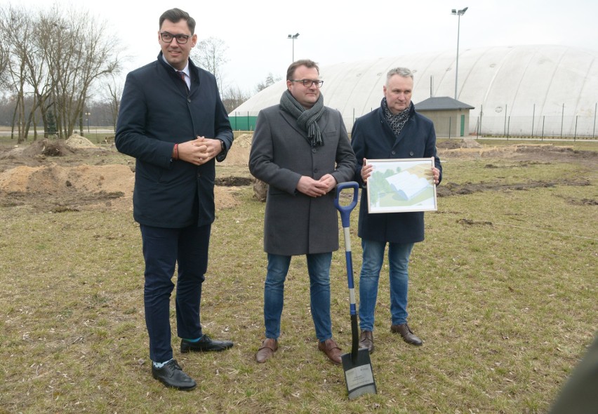 We wrześniu powstaną kryte korty tenisowe w Radomiu przy ulicy Bulwarowej. To inwestycja w ramach Radomskiego Centrum Sportu