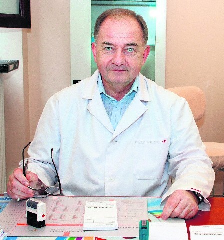 Prof. Andrzej Kaszuba, dermatolog, szef Kliniki Dermatologii...