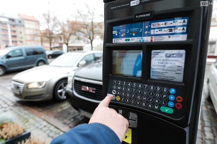 Parking: plac Orła Białego w Szczecinie