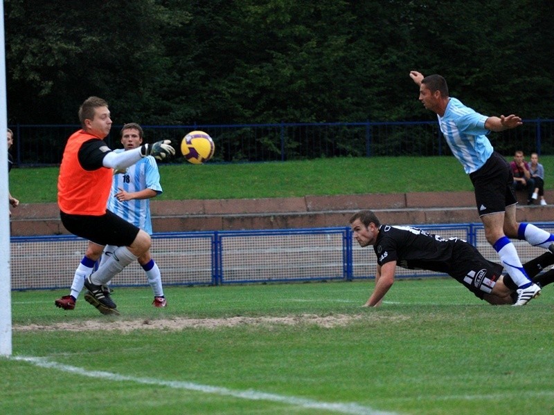 MKS II Kluczbork - LKS Rybna 5:0