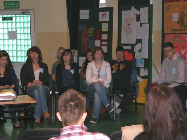 Uczniowie stalowowolskich szkół ponadgimnazjalnych debatowali o przeszczepach.