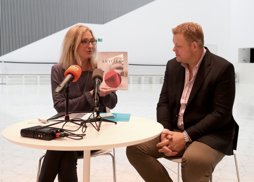 Dorota Serwa, dyrektor Filharmonii i Rune Bergmann, dyrektor...