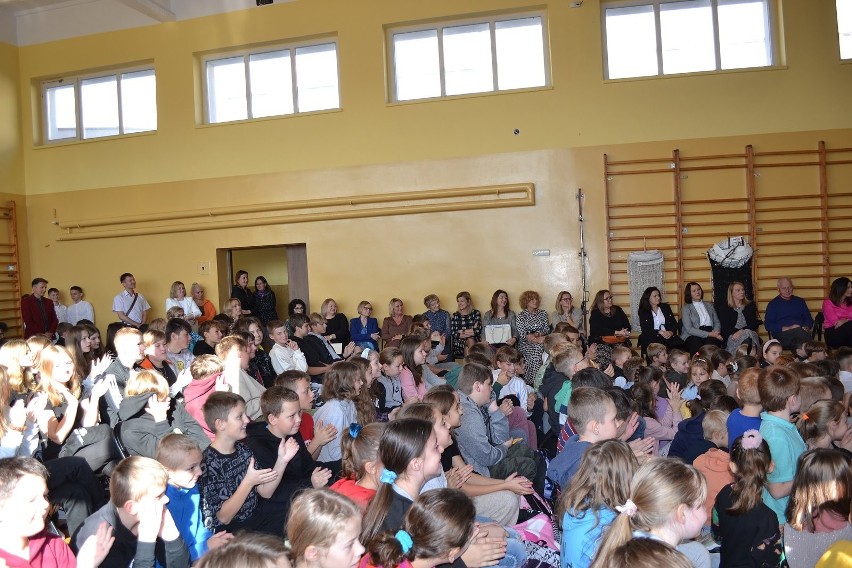 Szkoły w gminie Włoszczowa świętowały Dzień Edukacji Narodowej. Zobaczcie zdjęcia