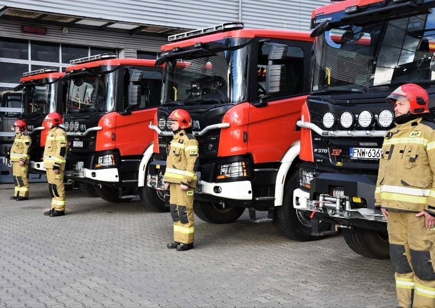 Do przekazania wozów strażackich doszło w jednostce w...