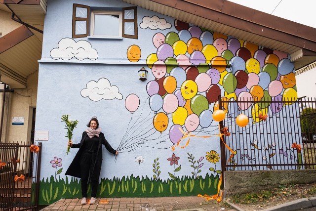 Finał Wielickiej Kampanii Pomarańczowej Wstążki 2021 był widowiskowy. Odsłonięto m.in. interaktywny mural. który powstał na budynku przy ul. Pocztowej w Wieliczce