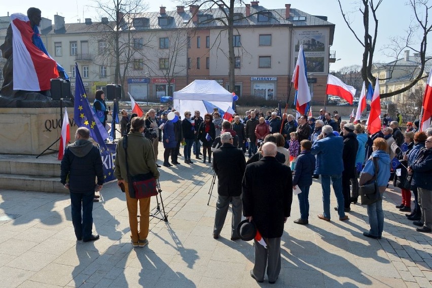 "Oda do Radości" zabrzmiała w Kielcach. Przypomnieli o 61. rocznicy podpisania Traktatów Rzymskich