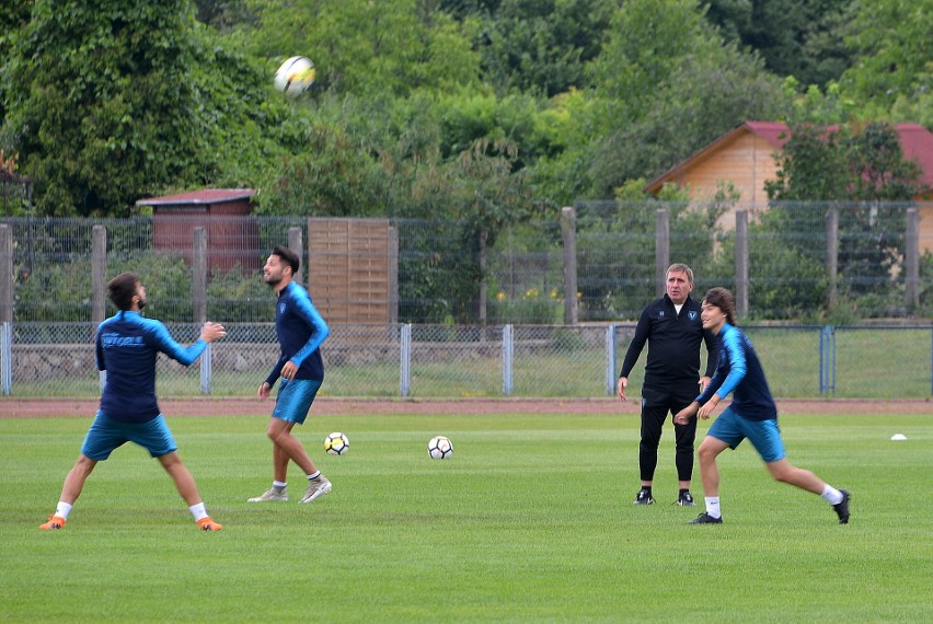 Gheorghe Hagi pracuje w Kielcach! Legendarny piłkarz a dziś trener zorganizował tu obóz swojego zespołu (WIDEO, zdjęcia)