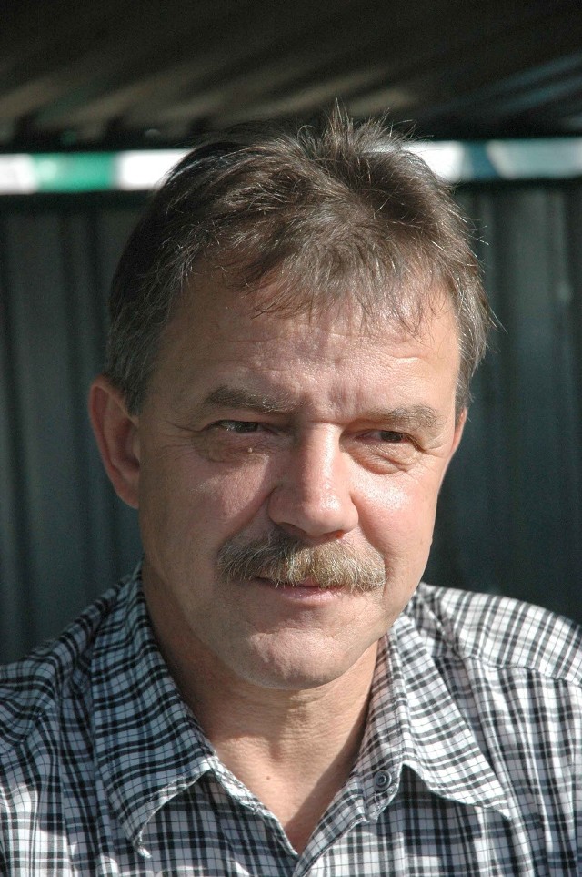 Arkadiusz Skonieczny, trener Warki jedzie po trzy punkty do Szydłowca