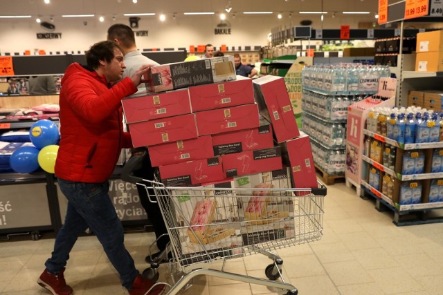 Związkowcy Solidarności uważają, że w Polsce nie ma regulacji dotyczących rynku pracy.