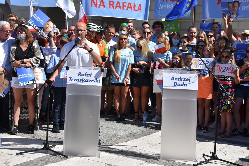 - Wygląda na to, że pan prezydent Andrzej Duda umówił się...