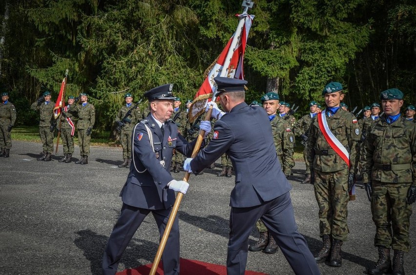 W białych koszarach w Stargardzie jest nowy dowódca. Brygadą Wsparcia Dowodzenia WKPW dowodzi płk Mirosław Postołowicz. ZDJĘCIA