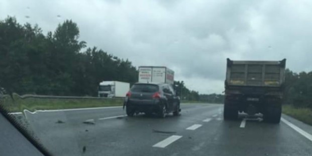 Wypadek na autostradzie A4 w kierunku Katowic przed zjazdem...