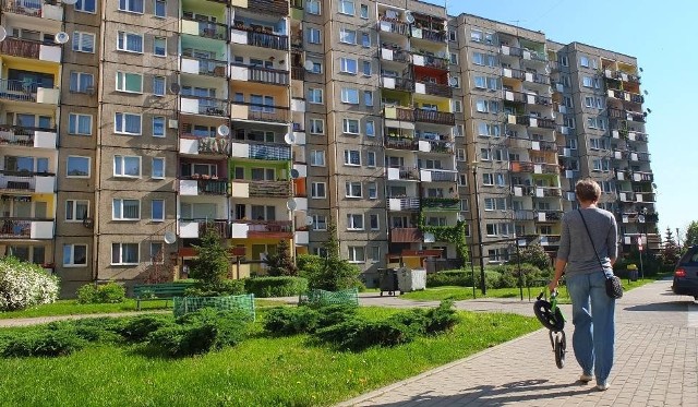 Większość mieszkańców ulicy Dąbrowszczaków na osiedlu Armii Krajowej nie chce zmiany nazwy.