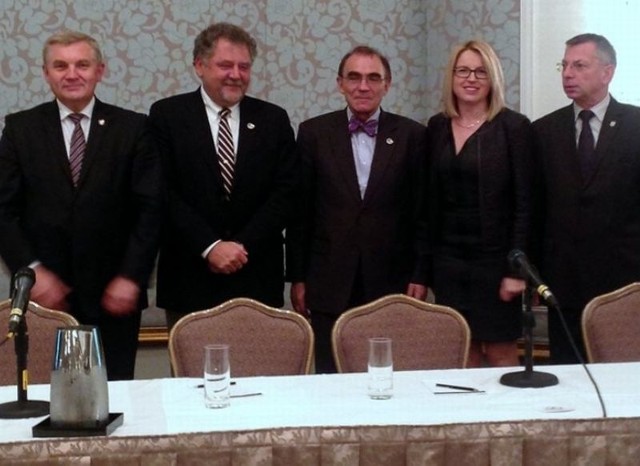 Tadeusz Truskolaski (po lewej) w San Francisco podpisał porozumienie o współpracy z firmami z Doliny Krzemowej.