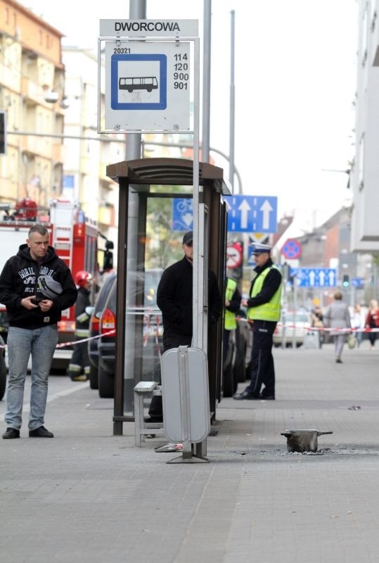 Wrocław: Wybuch bomby na przystanku przy ul. Kościuszki