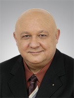 Senator Piotr Zientarski.