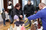 Bogata oferta ozdób świątecznych na kiermaszu w grudziądzkim starostwie [zdjęcia]