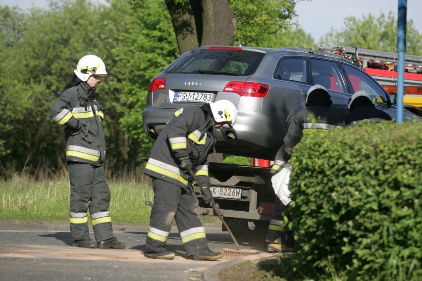 Wypadek w Katowicach: Korki w Dąbrówce Małej