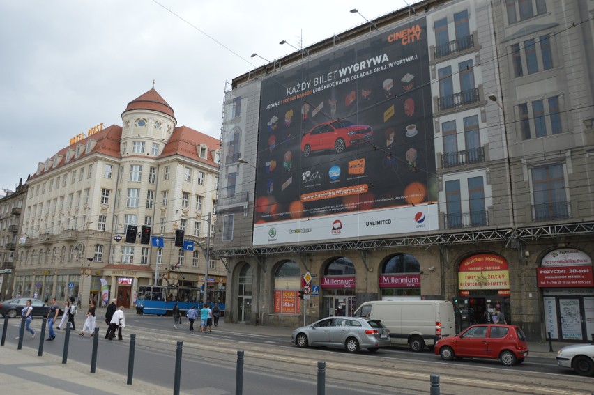 Hotel Grand ma wyglądać jak przed II wojną światową. Odbudują wieżyczkę [ZDJĘCIA]