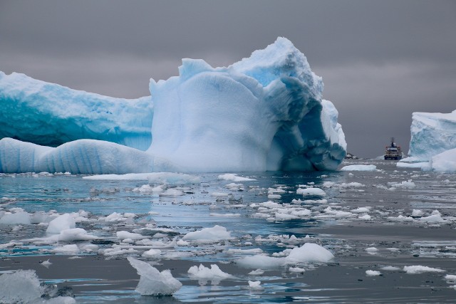 Jeszcze nigdy w historii pomiarów na Antarktydzie, nie było tak mało pokrywy lodowej