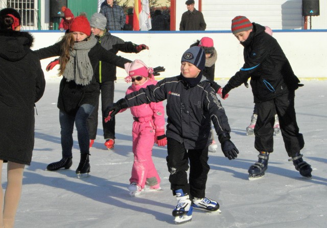 Przemysław Jessa dzieci i młodzież zaprasza na lodowisko w sobotę 28 stycznia na godz. 14