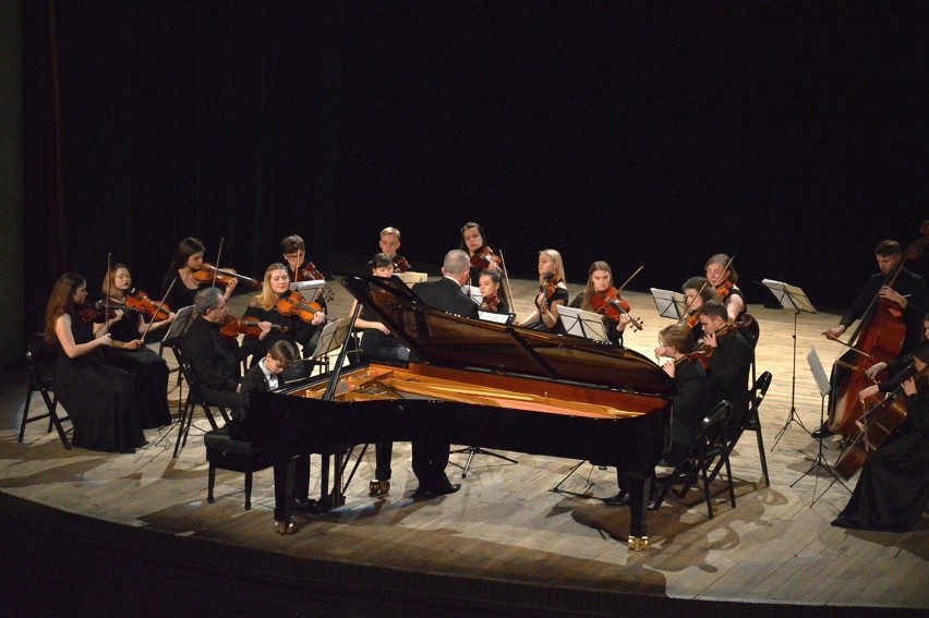 Koncert w Miejskim Domu Kultury w Stalowej Woli. Wystąpiła gwiazda pianistyki Lidia Grychtołówna 