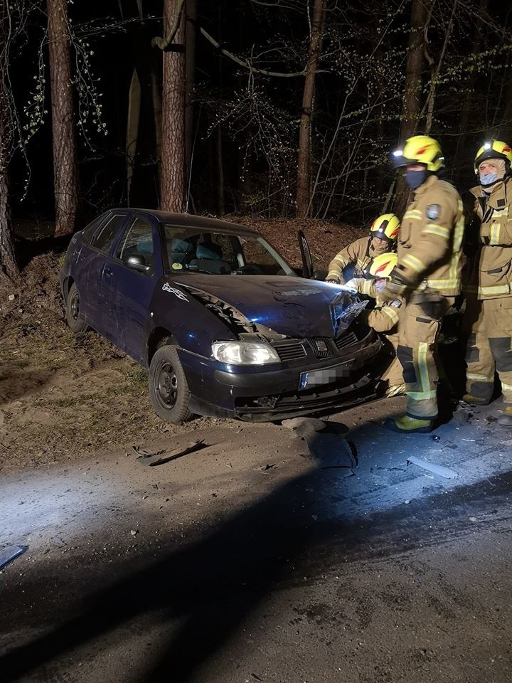 Groźne zdarzenie na drodze Złocieniec-Bobrowo [ZDJĘCIA]