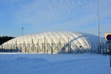 Uszkodzona powłoka hali pneumatycznej w Podkarpackim Centrum Piłki Nożnej w Stalowej Woli będzie naprawiana. Jest nieczynna do odwołania