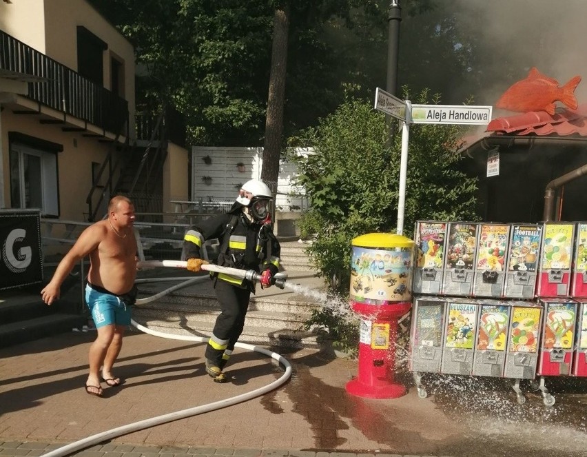 Chwile grozy przeżyli w niedzielę klienci jednej ze smażalni...