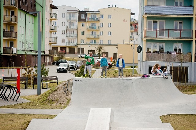 „Park art, czyli otwarta strefa rekreacji i wypoczynku” to projekt zgłoszony do budżetu obywatelskiego w 2015 roku. Dziś tętni życiem, choć czasami trochę przeszkadza mieszkańcom