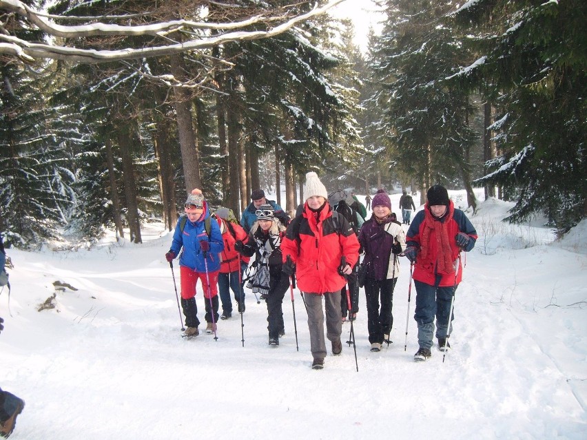 Zimowa wyprawa fundacji "Pokonaj raka" i "Bądź" na Śnieżkę