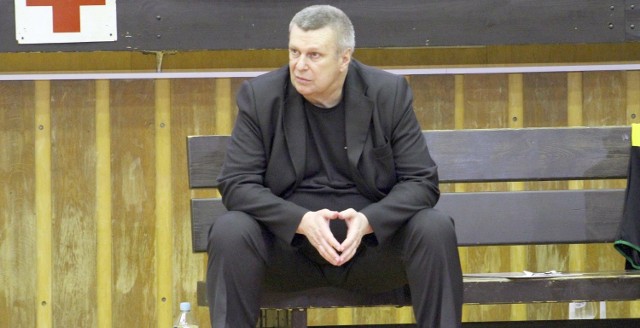 Prezes tarnobrzeskiego klubu a jednocześnie trener Zbigniew Pyszniak zbudował całkiem interesujący zespół i może ze spokojem oczekiwać nowego sezonu.   