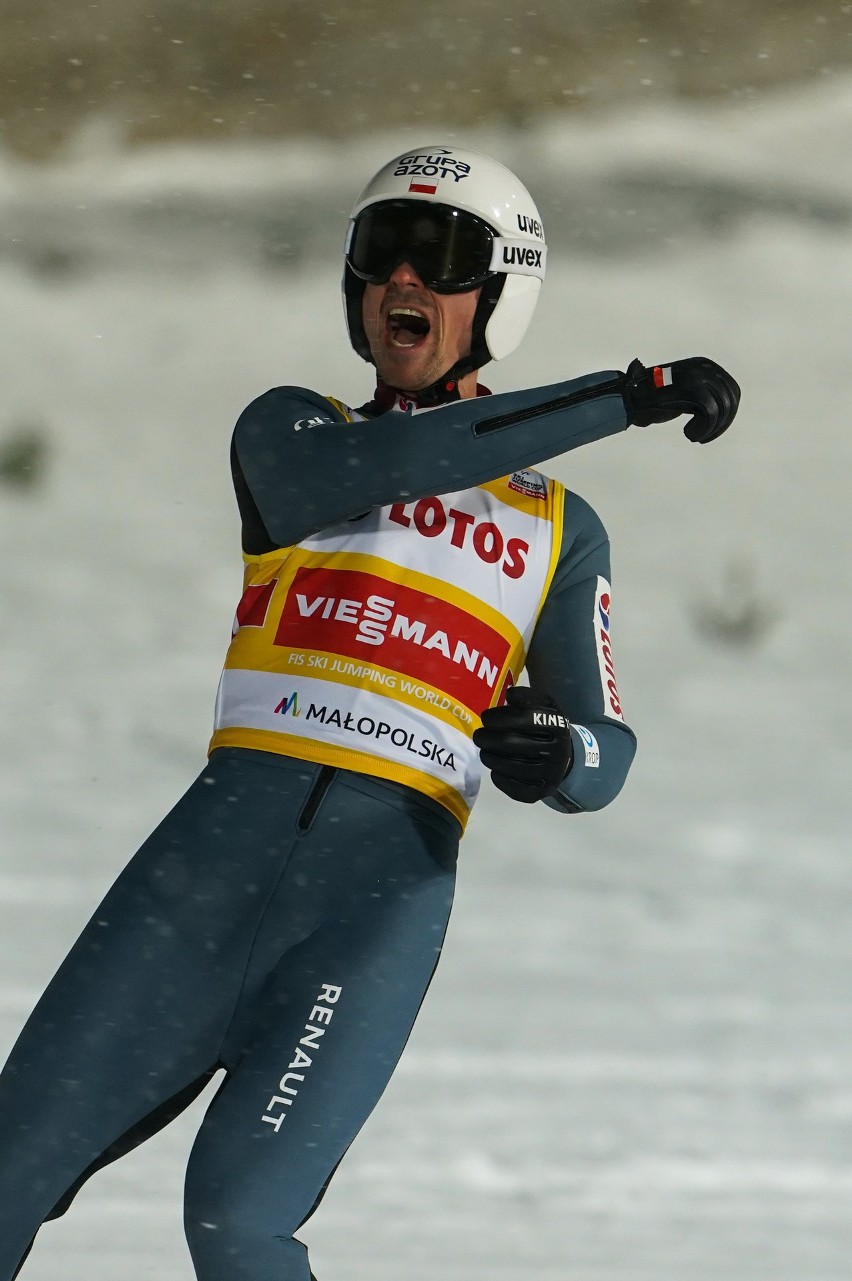 Skoki narciarskie - PŚ Zakopane 2021. W konkursie drużynowym Polska zajęła 2. miejsce. Zwycięstwo było blisko [WYNIKI NA ŻYWO]