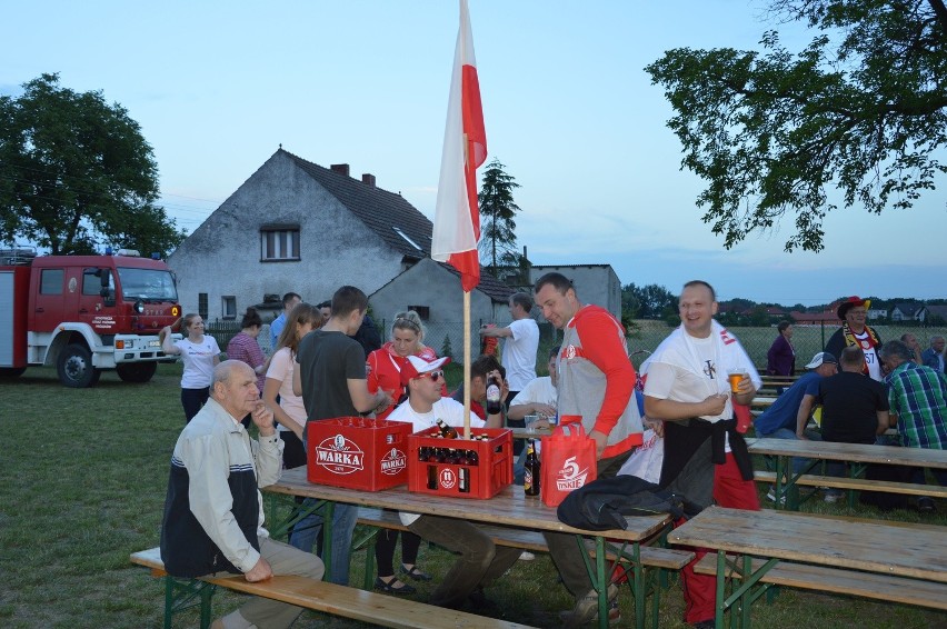 Na obrzeżach mniejszościowej strefy zajęła miejsce...