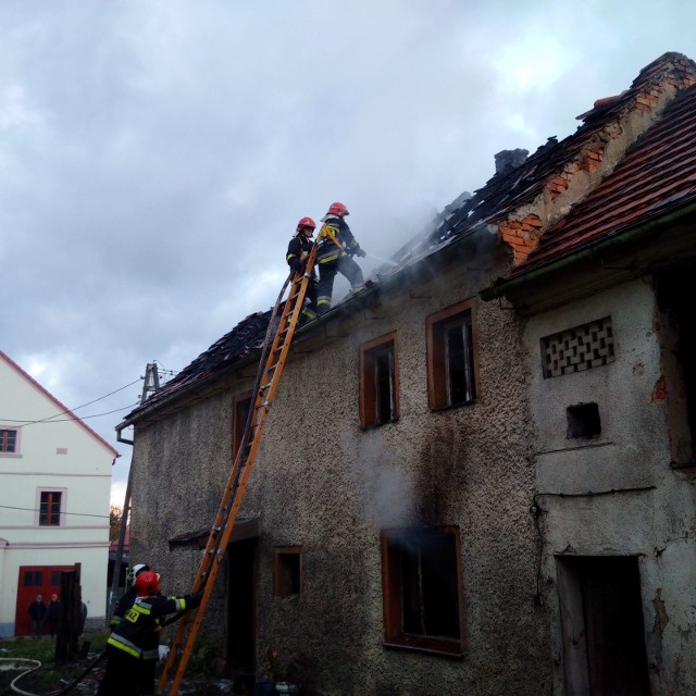 Pożar domu mieszkalnego w Starym Paczkowie.