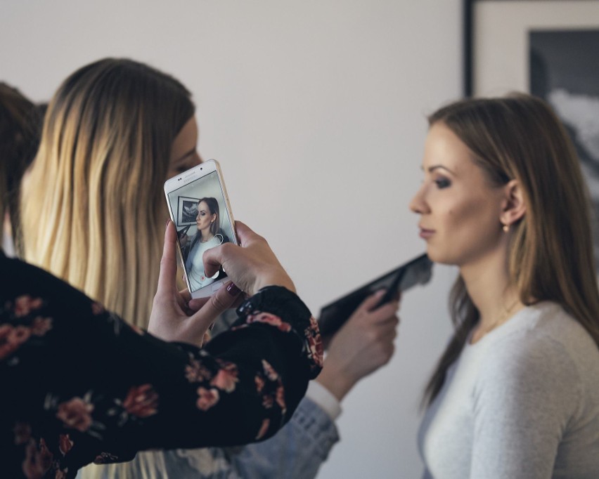 Wielkopolska Miss 2018 - Backstage sesji zdjęciowej w...