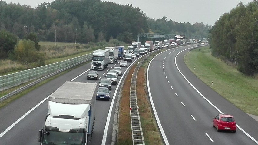 Autostrada A4 zakorkowana. Przyczyna są roboty drogowe w...