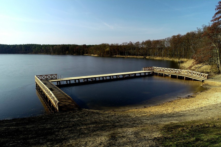 Jezioro i Bobowicko w obiektywie Grzegorza Walkowskiego.