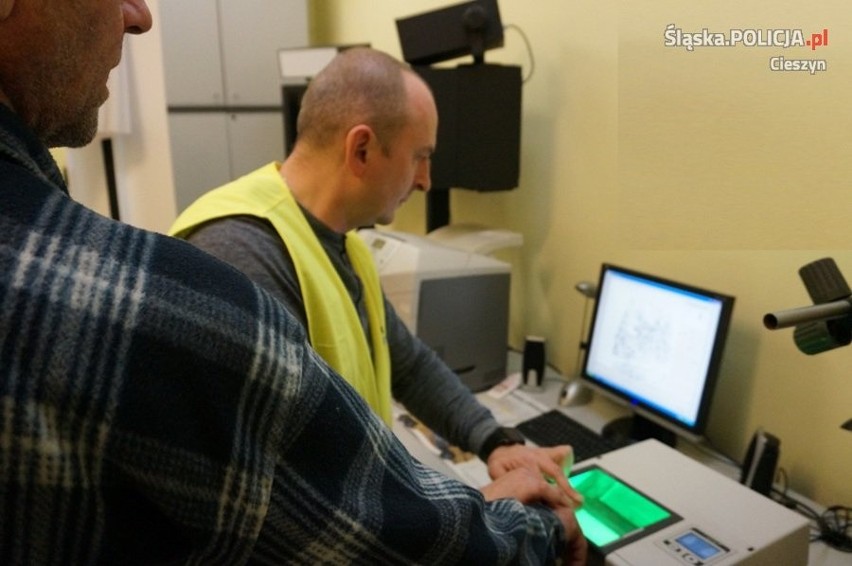 Włamał się do kiosku w Ustroniu. Na koncie ma kolejne włamania i kradzieże