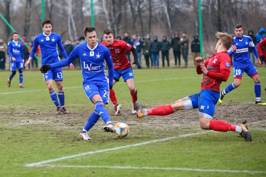 Seniorska Wisła Kraków pokonała w sparingu Wisłę Sandomierz...