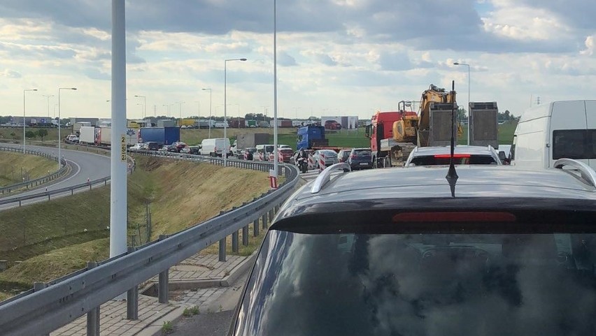 Wypadek na Autostradowej Obwodnicy Wrocławia 31.05.2021