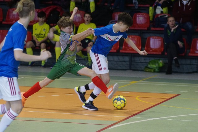 Wielkopolskie CukierAsy uczestniczą w kolejnej odsłonie największego turnieju piłkarskiego dla diabetyków w Polsce. W Sweet Euro Football Cup biorą udział drużyny z roczników 2004-2011. Gościem specjalnym imprezy był pomocnik Lecha Poznań, Jesper Karlstroem, który też choruje na cukrzycę. Zobacz zdjęcia -->