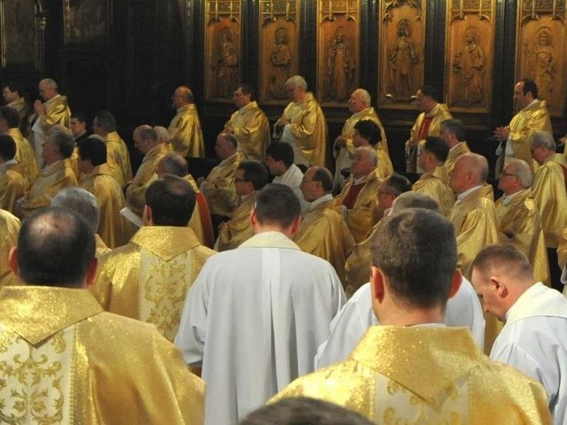 W Wielki Czwartek duchowni odnowią przyrzeczenia kapłańskie.