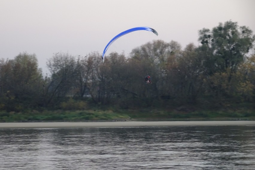 Motoparalotniarze nad Wisłą