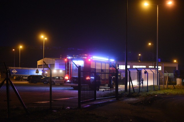 Pożar na wysypisku śmieci w Toruniu wybuchł w poniedziałek około godziny 19.48.