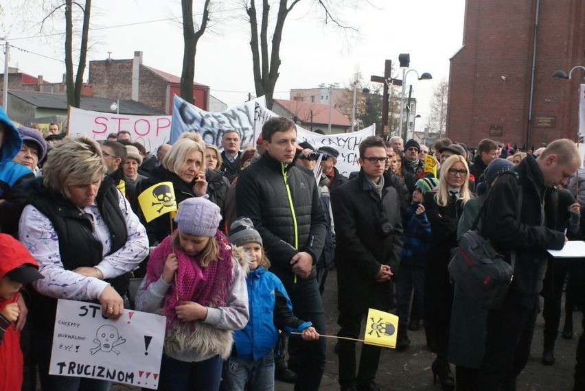 Mieszkańcy Strzemieszyc protestowali przeciwko odpadom...