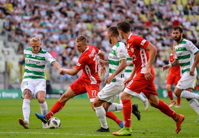 Miedź Legnica - Lechia Gdańsk ONLINE. Gdzie oglądać w telewizji? TRANSMISJA TV NA ŻYWO