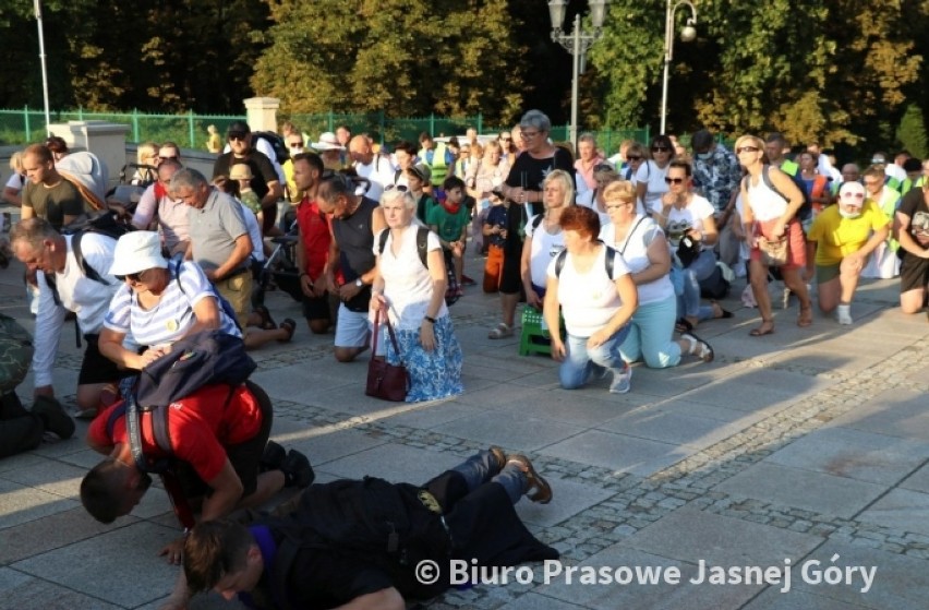 Piesza Pielgrzymka Łomżyńska na Jasną Górę. Pątnicy dotarli już do Częstochowy. 13.08.2020. Zdjęcia